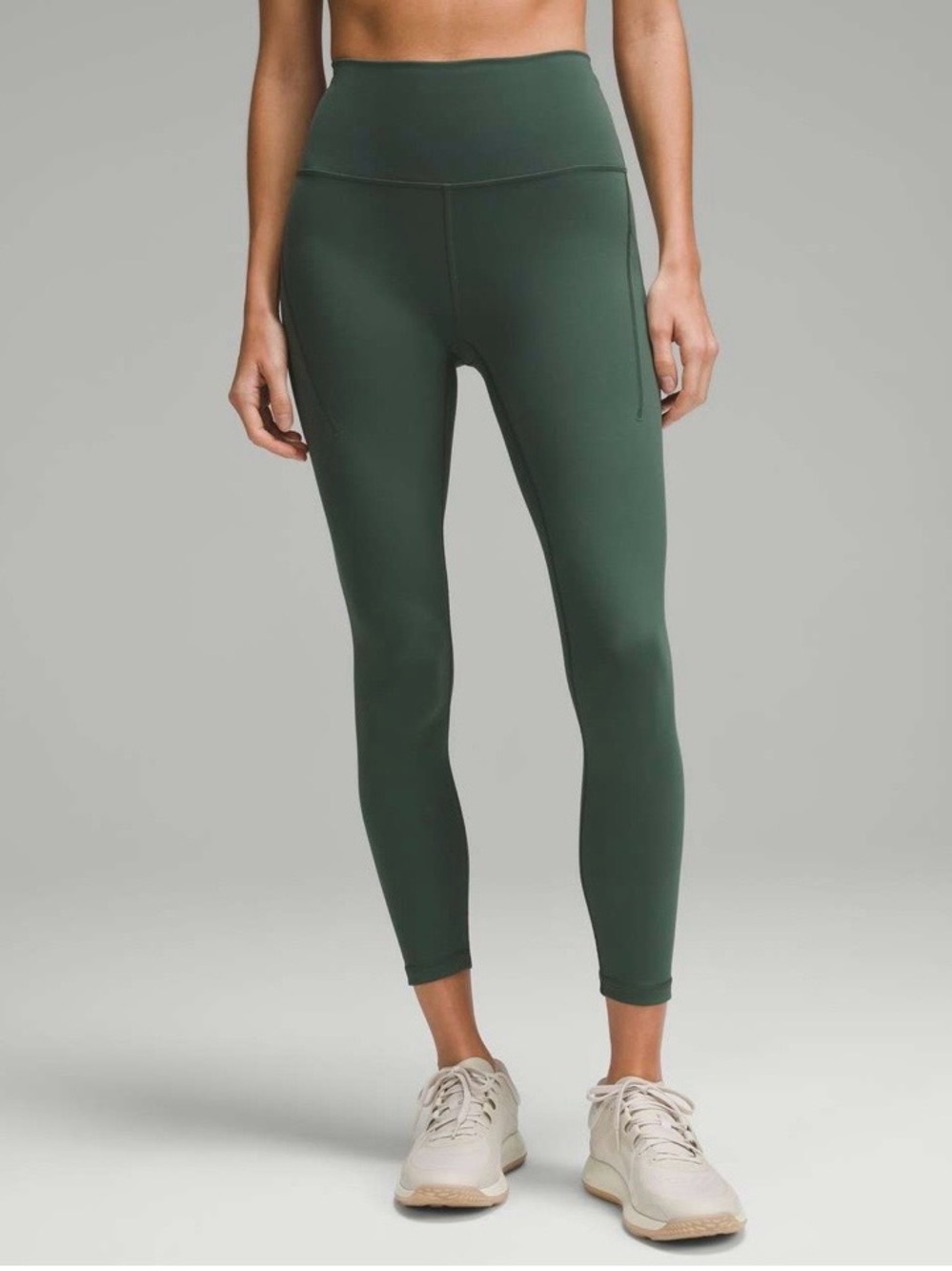 Lululemon Wunder Train High-Rise Tight with Pockets 25"
Dark Forest